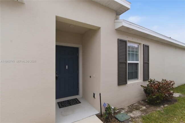 Building Photo - 323 Raspberry Rd
