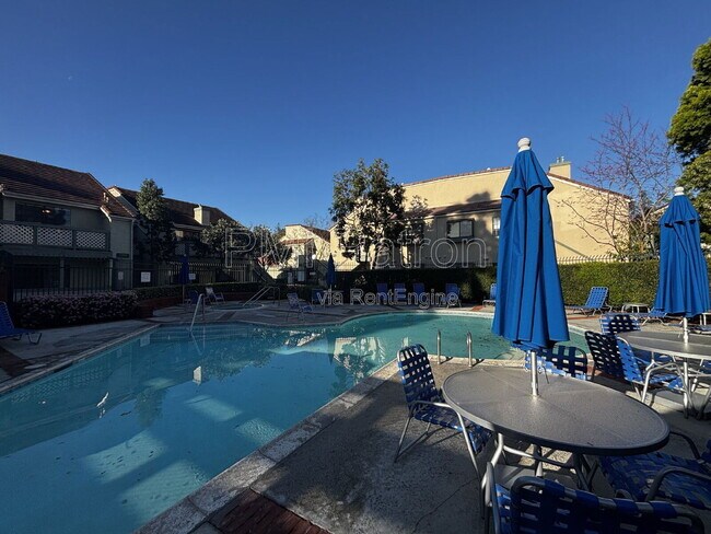 Building Photo - 3509 W Greentree Cir