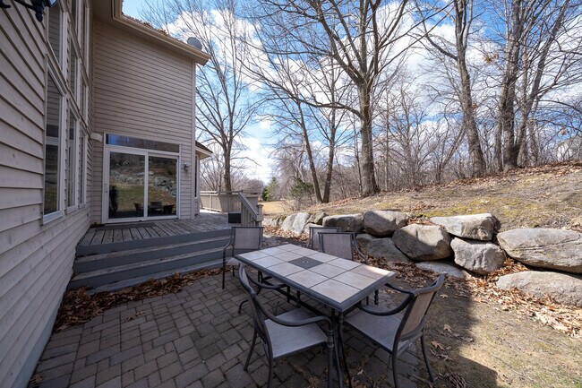 Building Photo - 7122 Harrison Hill Trail