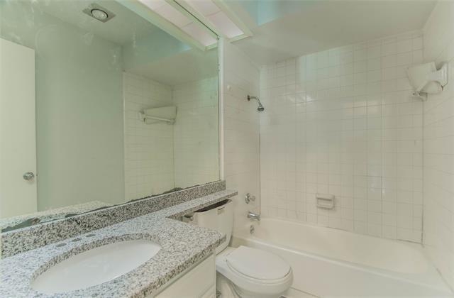 Building Photo - 12617 Hornbeam Dr
