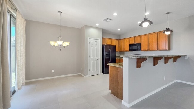 Building Photo - Enjoy the incredible amenities at Estrella Mountain Ranch!