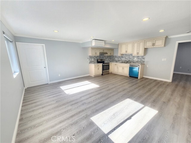 Primary Photo - 21217 De La Guerra St