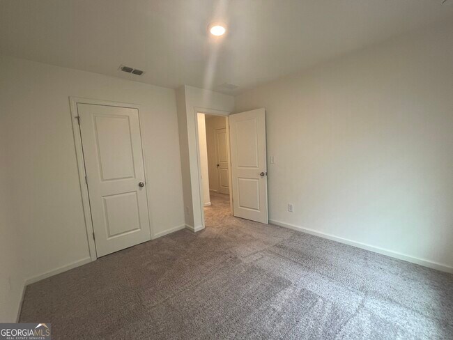 Building Photo - 35118 Condor Ct
