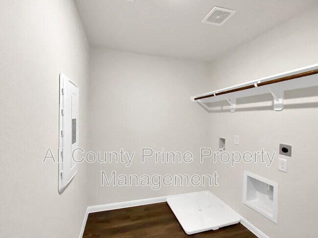 Building Photo - 11718 Gln Mountain Dr