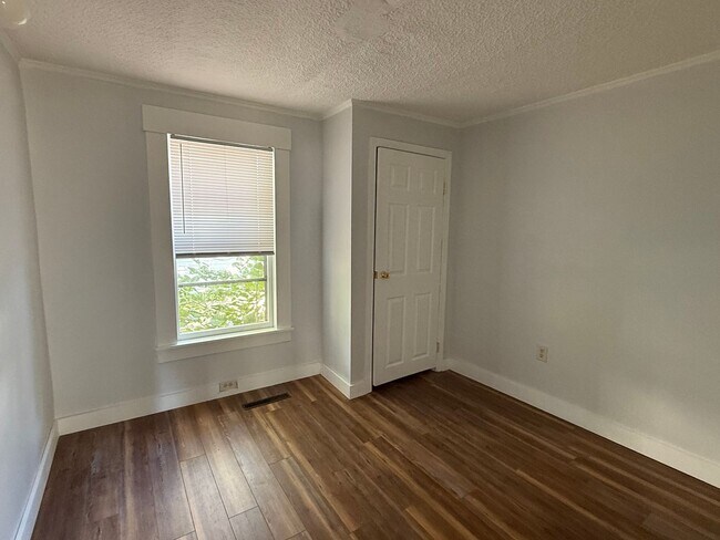 Building Photo - 35 Merrimac St