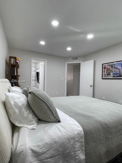 Building Photo - 6840 SW 45th Ln