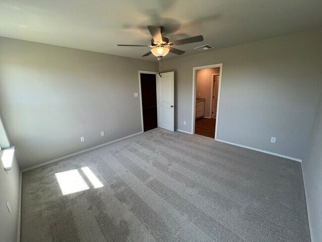 Building Photo - 7216 E County Rd 99