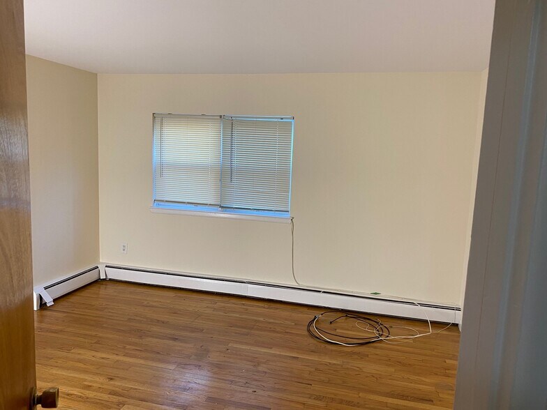 Building Photo - 271 Palmer Rd