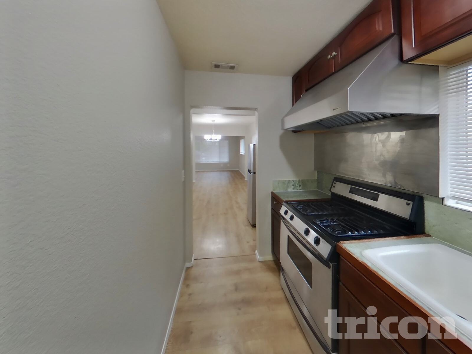 Building Photo - 9413 14th Ave SW