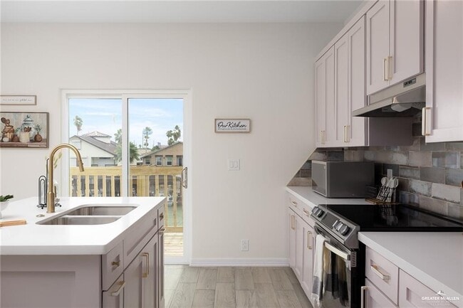 Building Photo - 15 Bass Ave