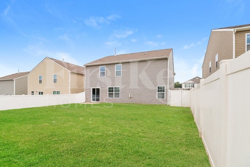 Building Photo - 2637 Cider Ridge Rd