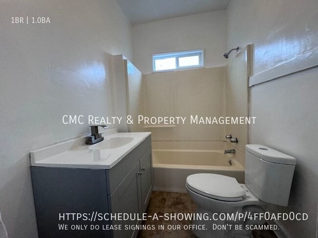 Building Photo - 1535 E Florida St