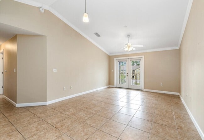 Building Photo - The Residences at Cypress Preserve Luxury 2B/2B Apartment in FWB in Pristine Nature Setting!