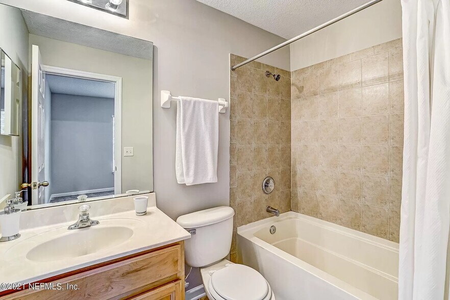 Building Photo - 1486 Landau Rd