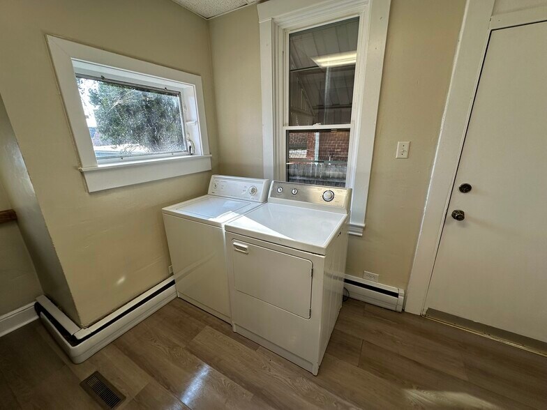 Building Photo - 139 Coral St