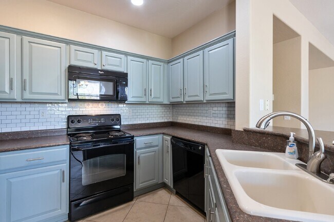 Building Photo - Lovely Anthem home on quiet cul-de-sac  no...