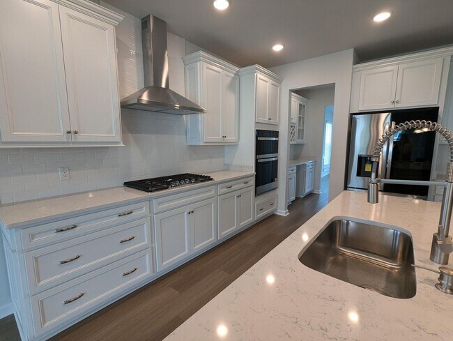 Building Photo - Beautiful 5 Bdrm New Construction Home in Johns Island