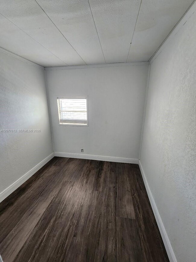 Building Photo - 4222 Hibiscus Cir