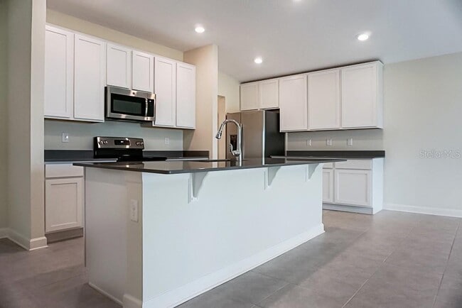 Building Photo - 840 Gisele Ct