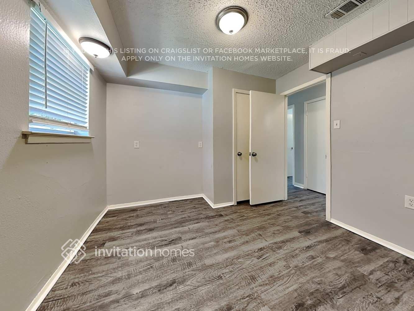 Building Photo - 2417 Moreland Dr