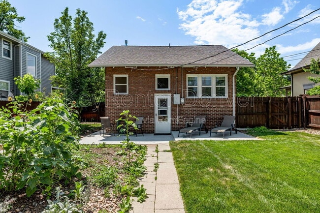 Building Photo - 4654 N Bryant St