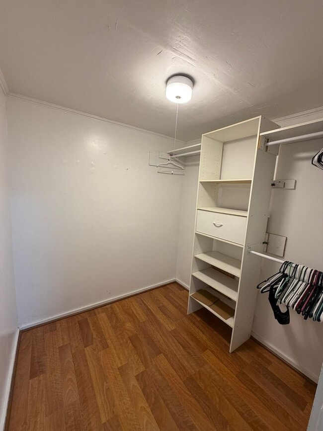 Building Photo - 3008 James Dail Rd