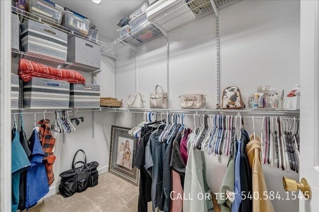 Building Photo - 3331 Stonehenge Square