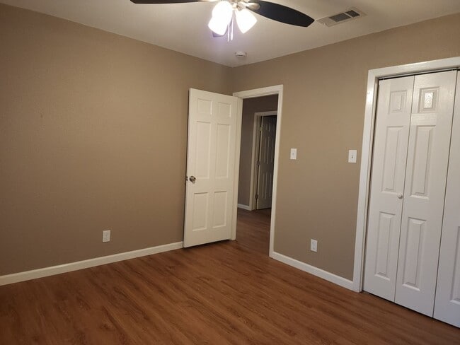 Building Photo - Freshly Renovated Home with Modern Finishes