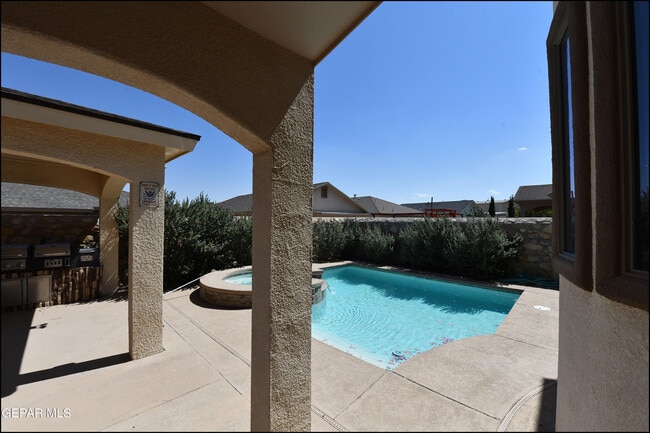 Building Photo - 3136 Red Maple