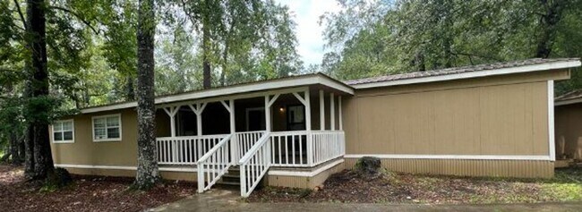 Building Photo - 3710 Stanley Dr