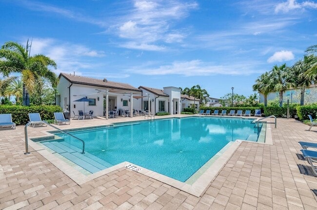 Building Photo - 4790 Navali Dr