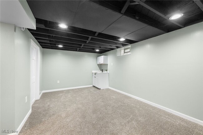 Building Photo - 574 Huntmere Dr