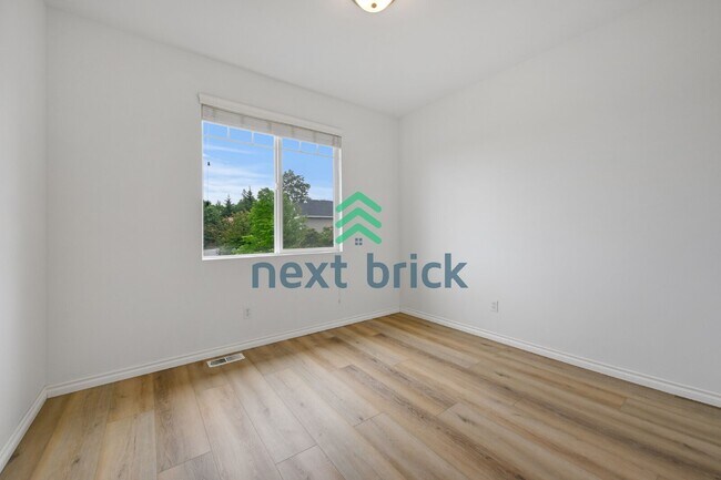 Building Photo - Beautiful 4 beds and 3 baths Modern Home Ready for Rent!