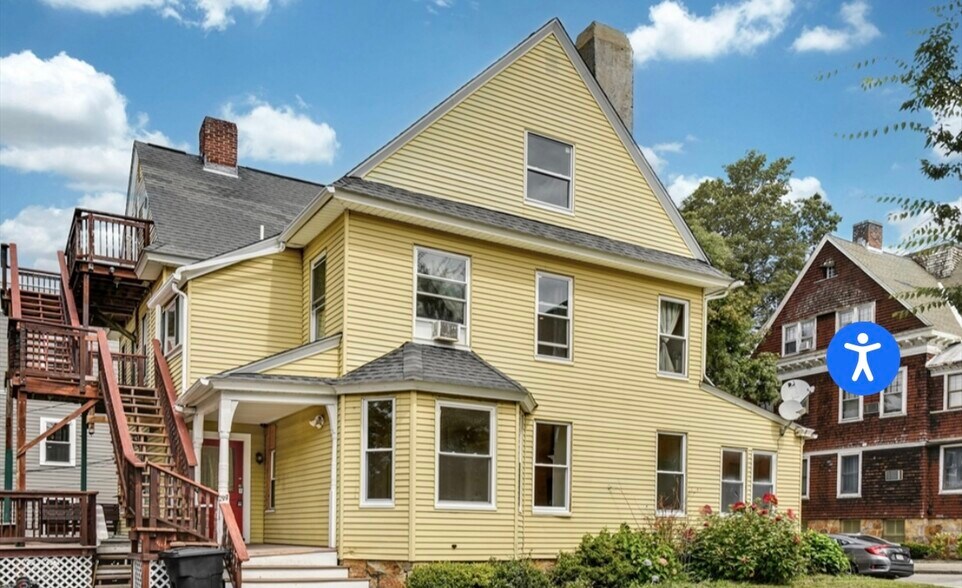 Building Photo - 34 William St