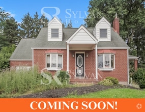 Building Photo - Stunning 3BR, 1.5BA brick home