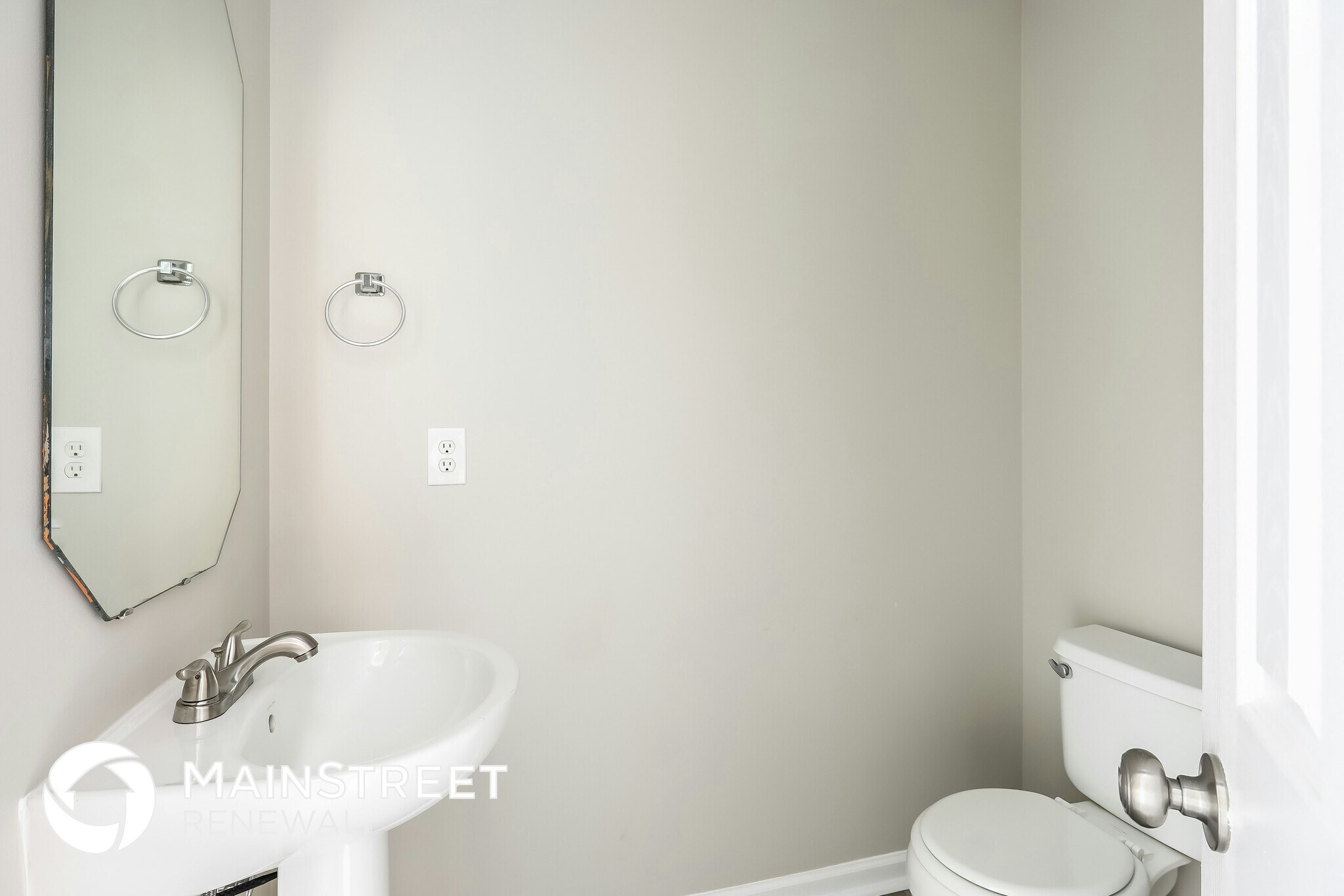 Building Photo - 5902 Laurel Creek Ct