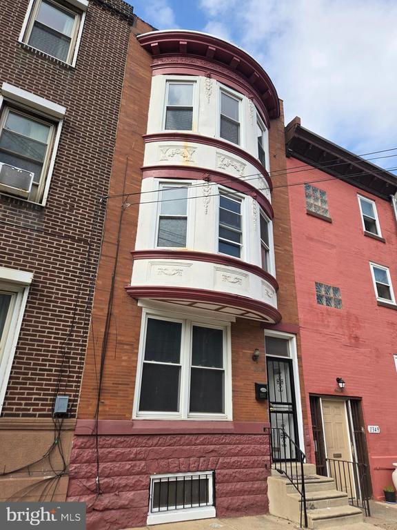 Building Photo - 1351 Christian St