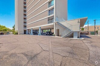 Building Photo - Art Deco Condo 1 Bedroom  1 Bath with cove...