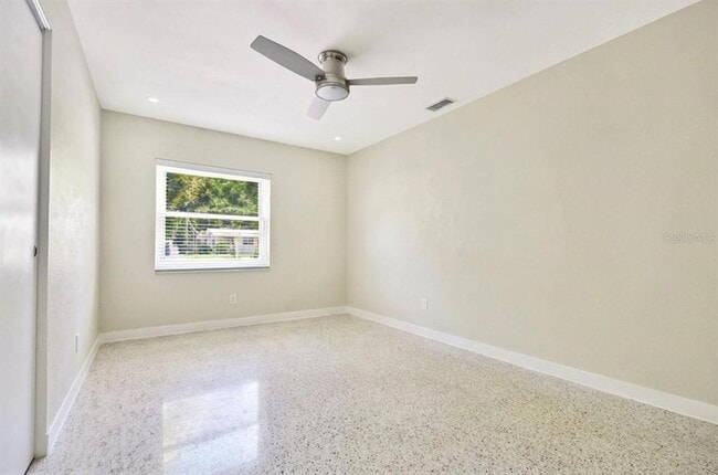 Building Photo - 807 26th Ave N