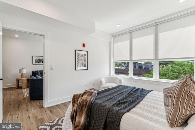 Building Photo - 139 W Chelten Ave