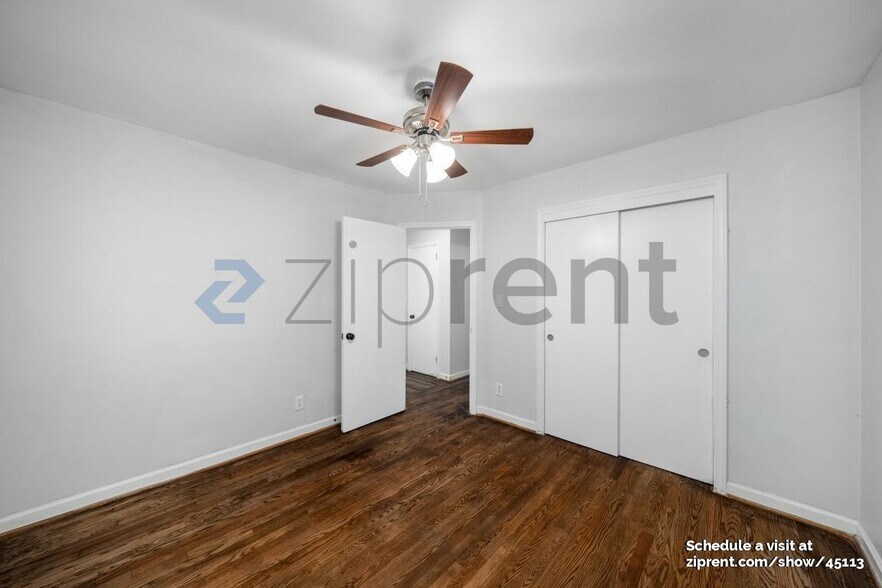 Building Photo - 792 Marstevan Dr NE