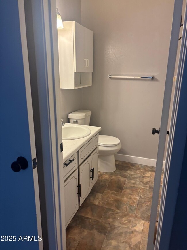 Building Photo - 10102 N 97th Dr