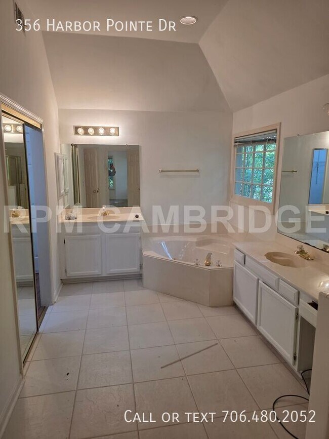 Building Photo - 356 Harbor Pointe Dr