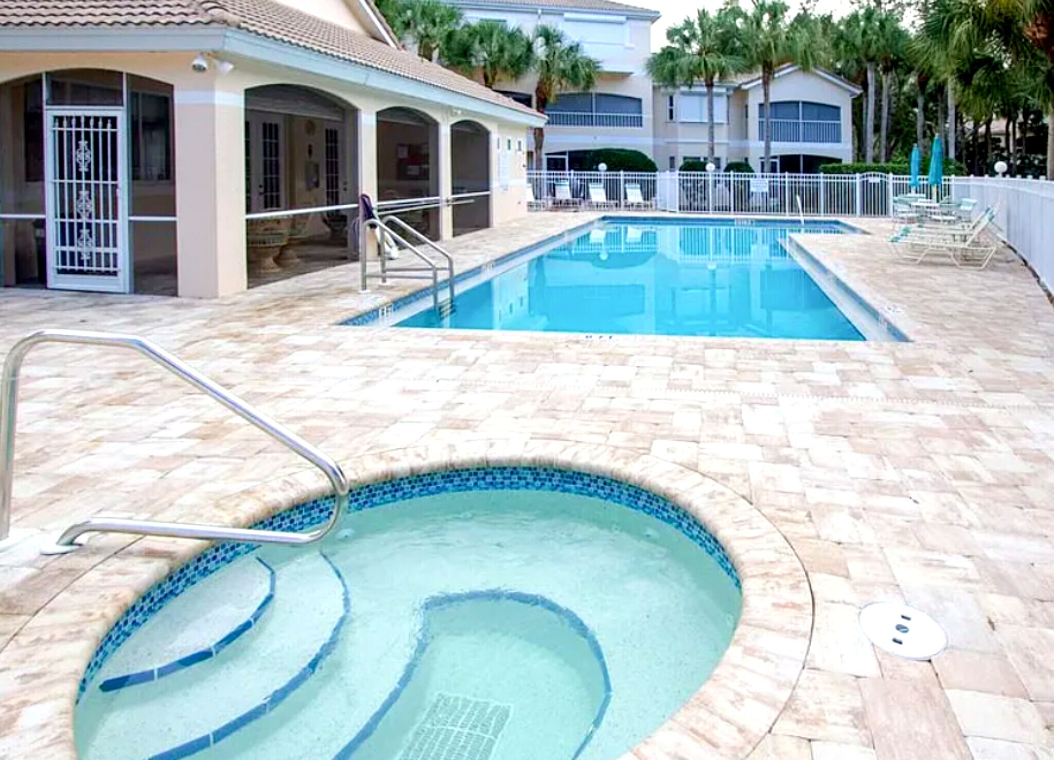 Building Photo - 1018 Woodshire Ln