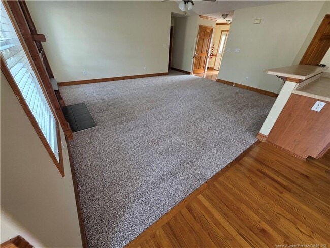 Building Photo - 1935 Sunshine Ct