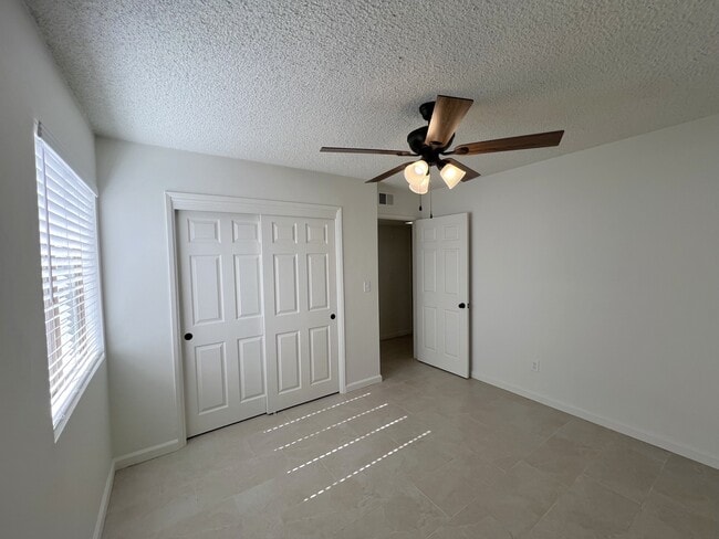 Building Photo - 7415 Hooper Ave