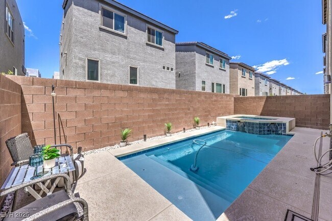 Building Photo - 8092 Haywood Estate Ave