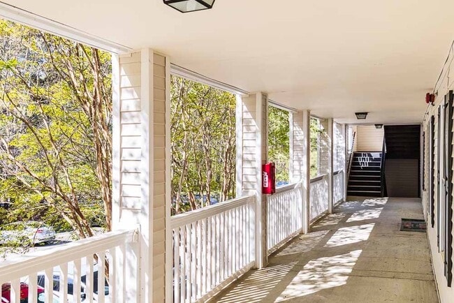 Building Photo - 1801 Trailwood Heights Ln