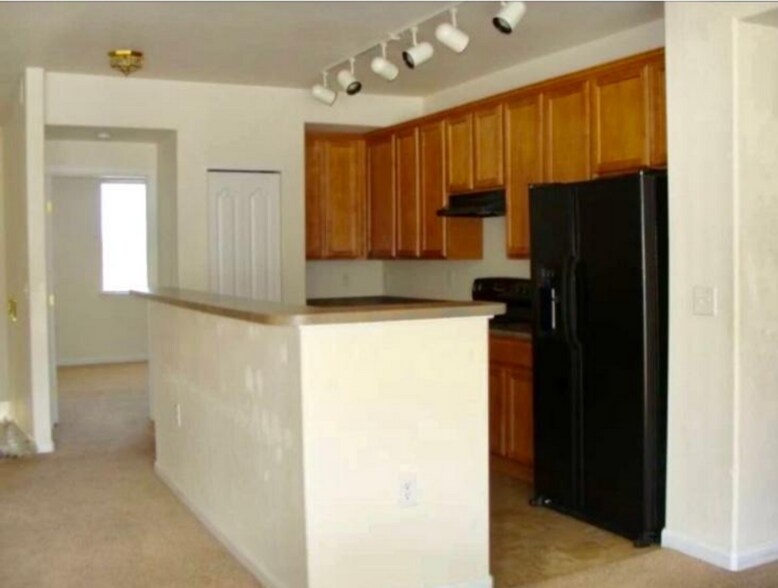 Building Photo - 10336 W 55th Plz