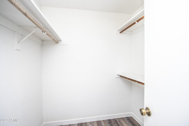 Building Photo - 6115 N 13th St